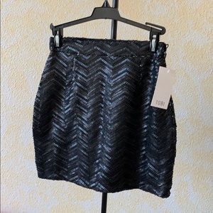 XS Tobi sequin skirt in black